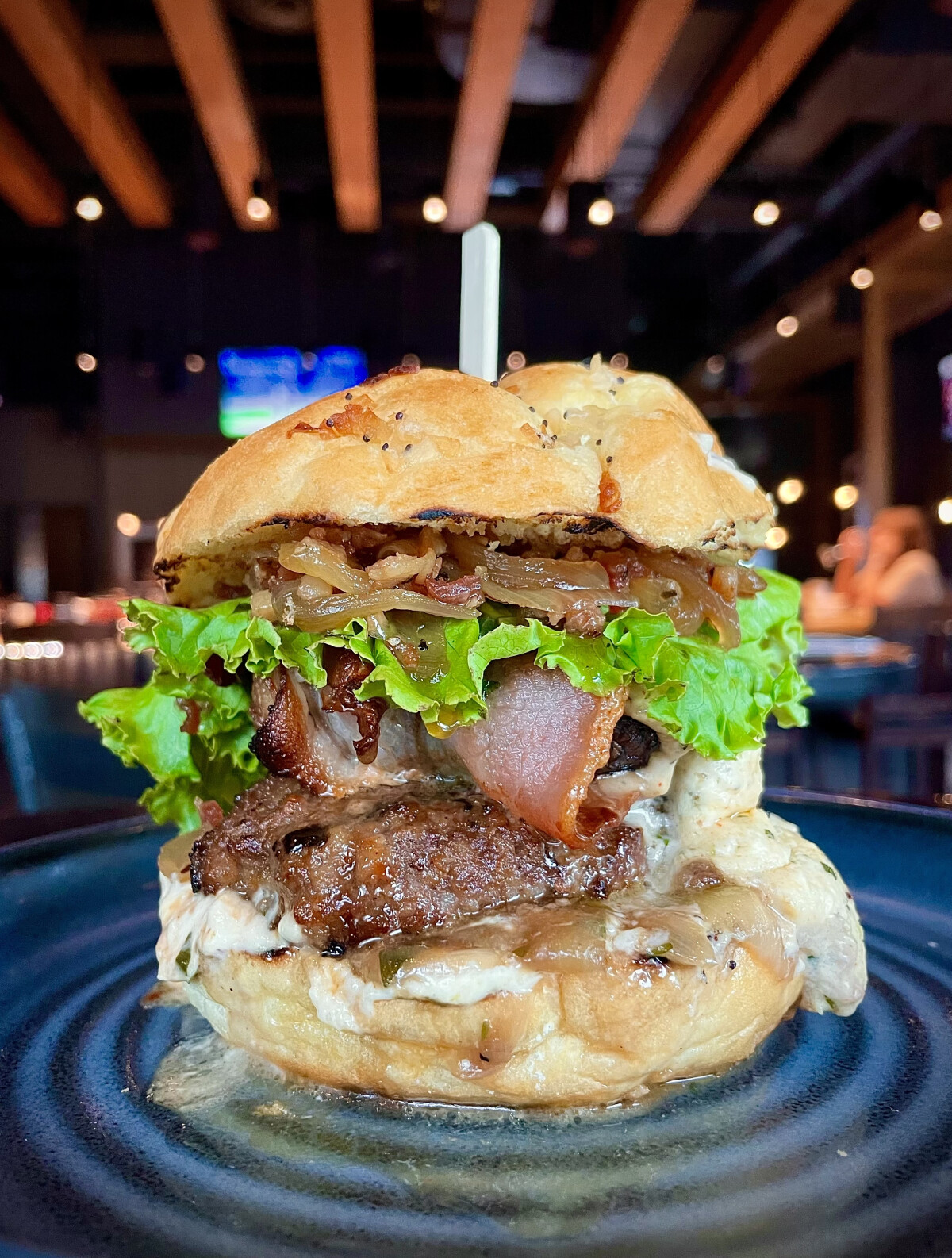 Pardon My French Onion Burger Block & Blade Restaurant & Bar Le Burger Week 2023 Pardon My French Onion Burger Block & Blade Restaurant & Bar Le Burger Week 2023